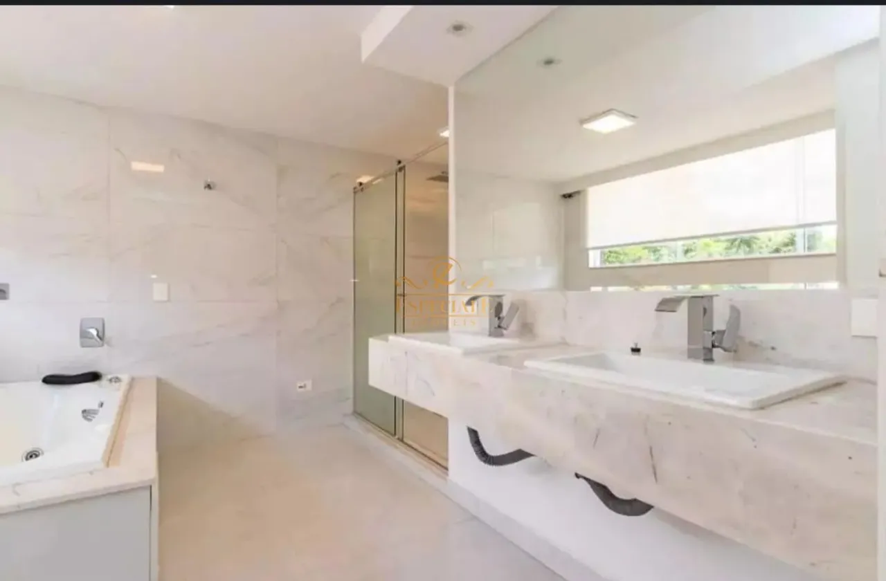 House with 3 bedrooms and open-plan kitchen — photo 2