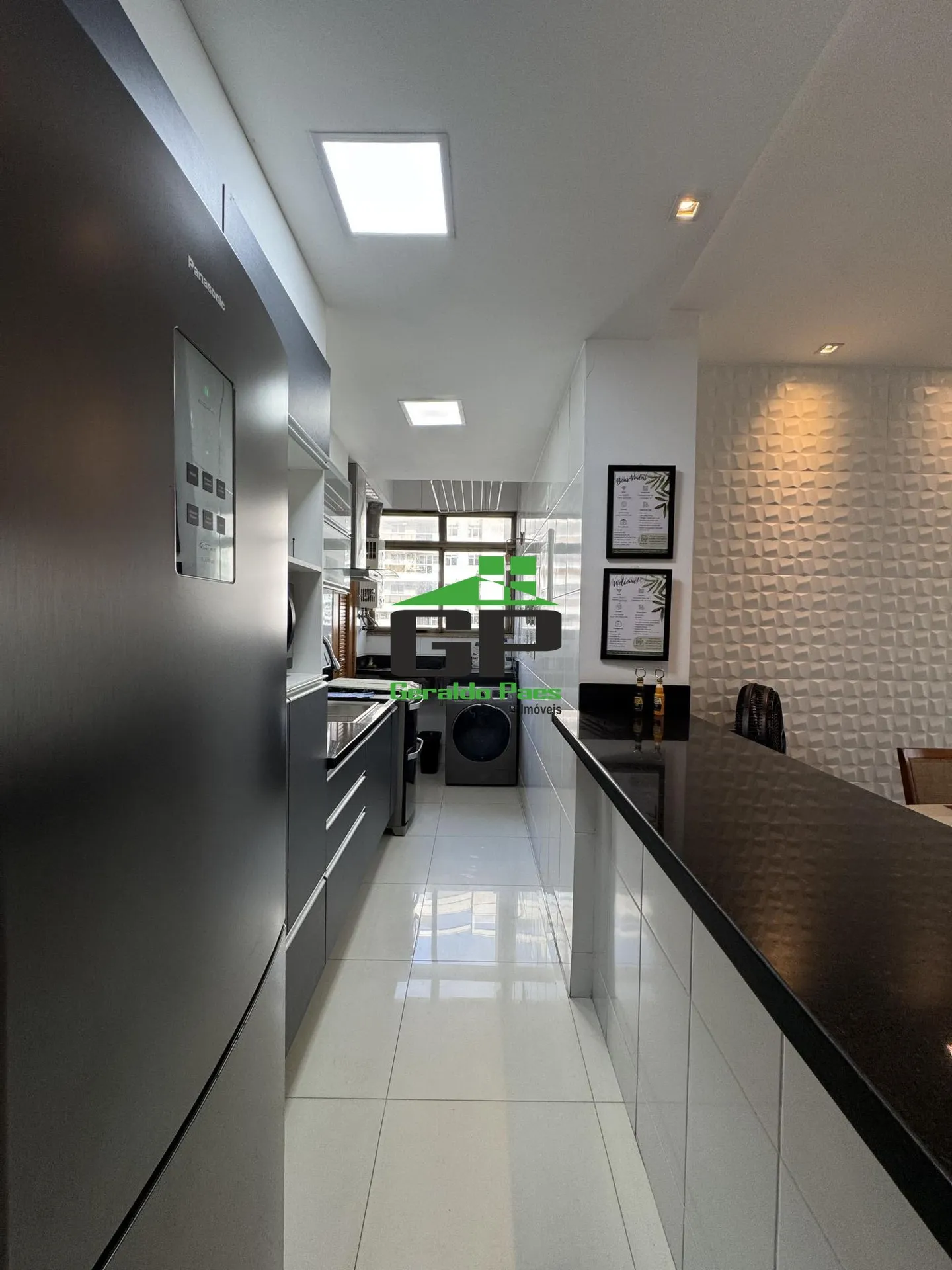 Apartamento de 3 quartos com cozinha americana e varanda — photo 27