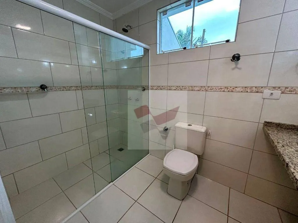 Rental house with 3 bedrooms and 4 bathrooms — photo 24