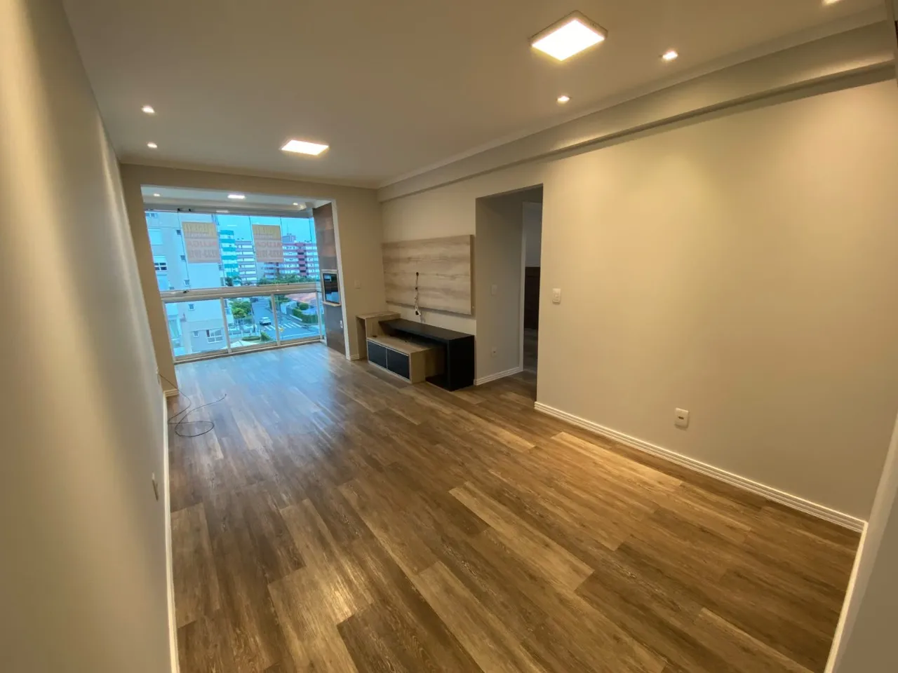 Home office in a 2-bedroom apartment, 66 m²