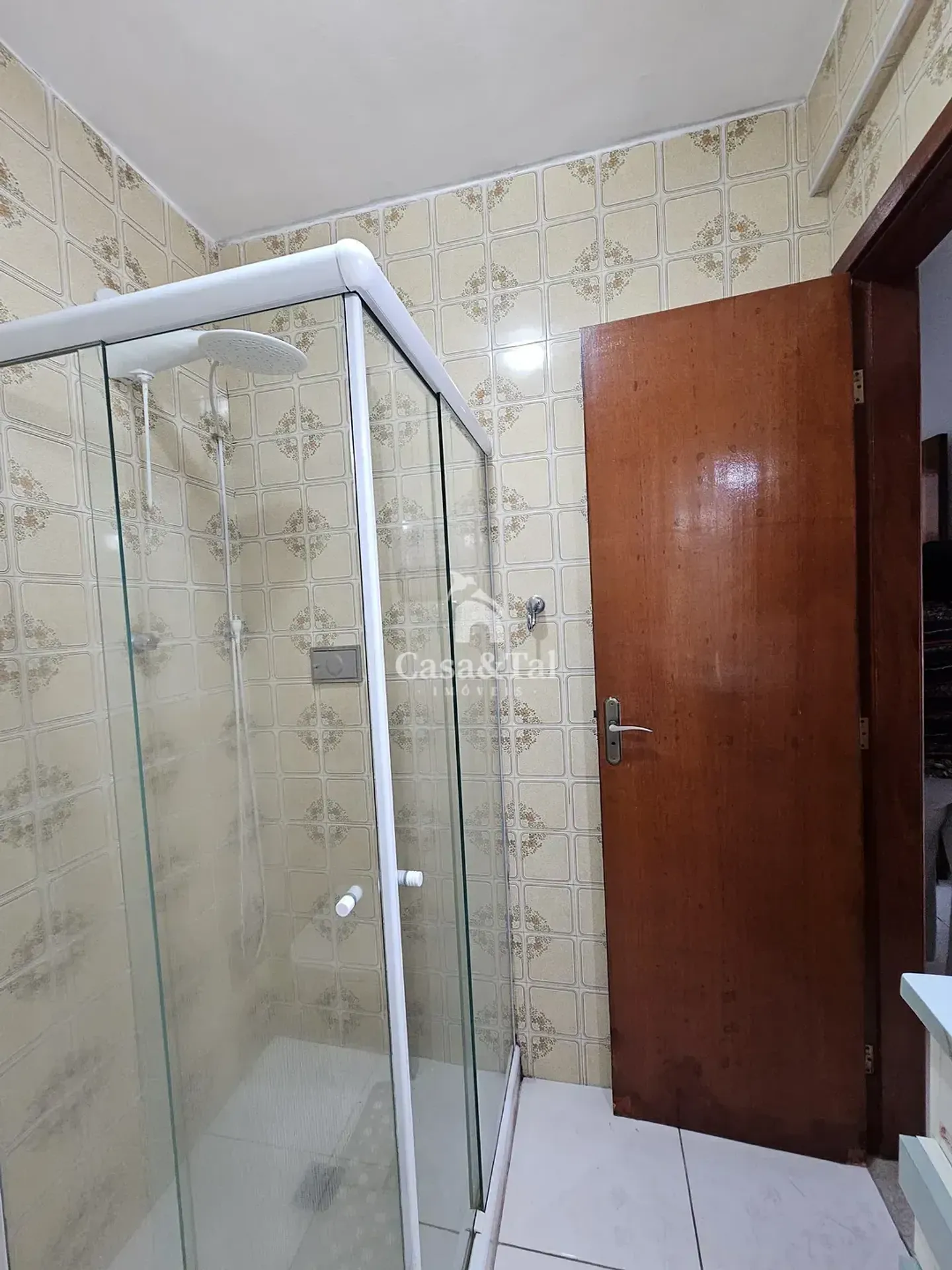 Unfurnished apartment with air conditioning and 3 bedrooms — photo 26