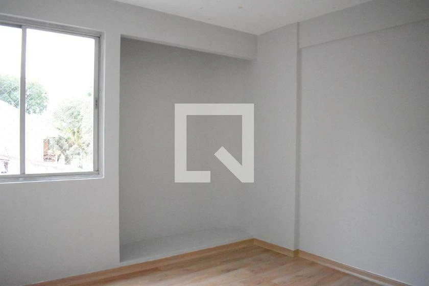 Wood or laminate floors in a 3-bedroom apartment, 133 m² — photo 21