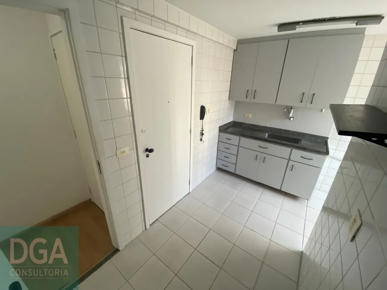 2-bedroom apartment with balcony, 3 bathrooms and parking — photo 25
