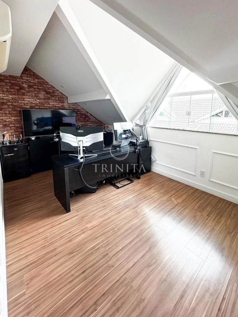 Furnished house, 170 m², with a grill on the balcony — photo 42