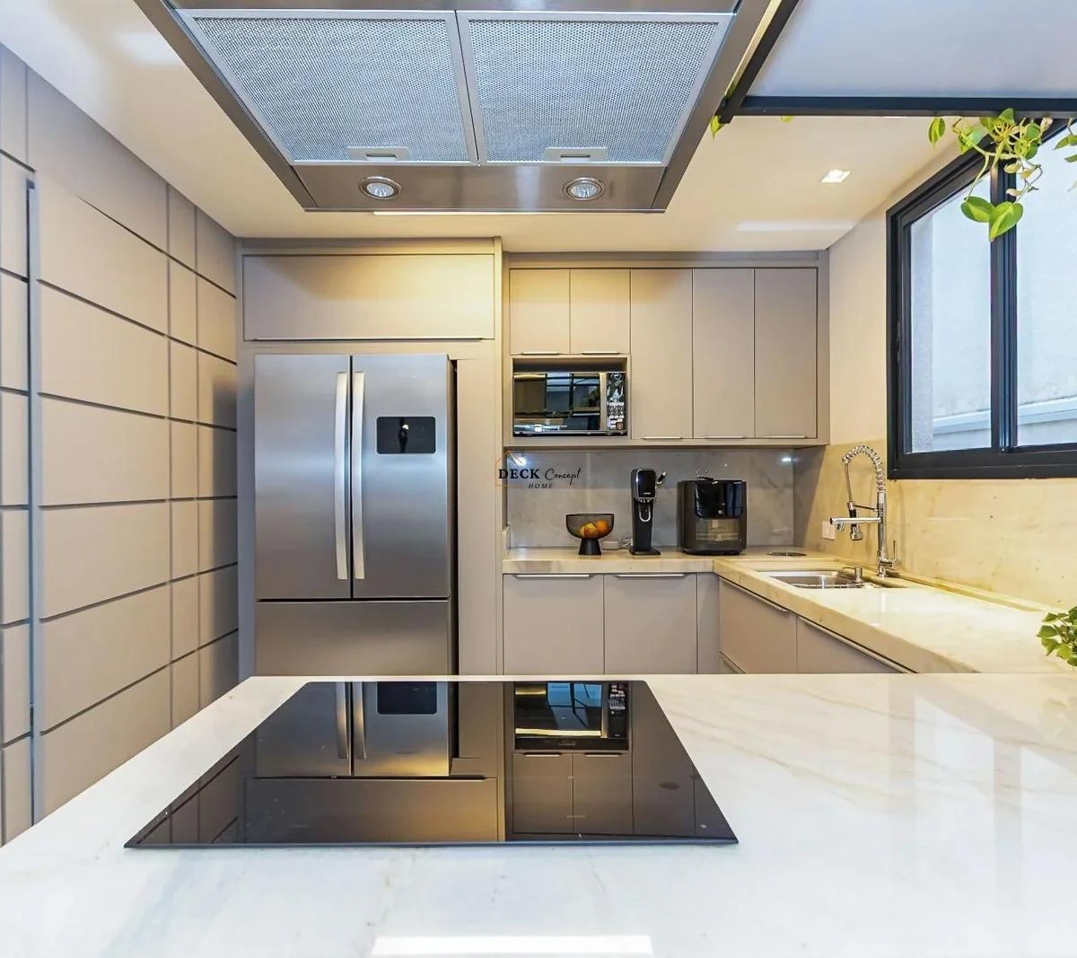 Furnished 356 m² house with 3 bedrooms and open-plan kitchen — photo 29