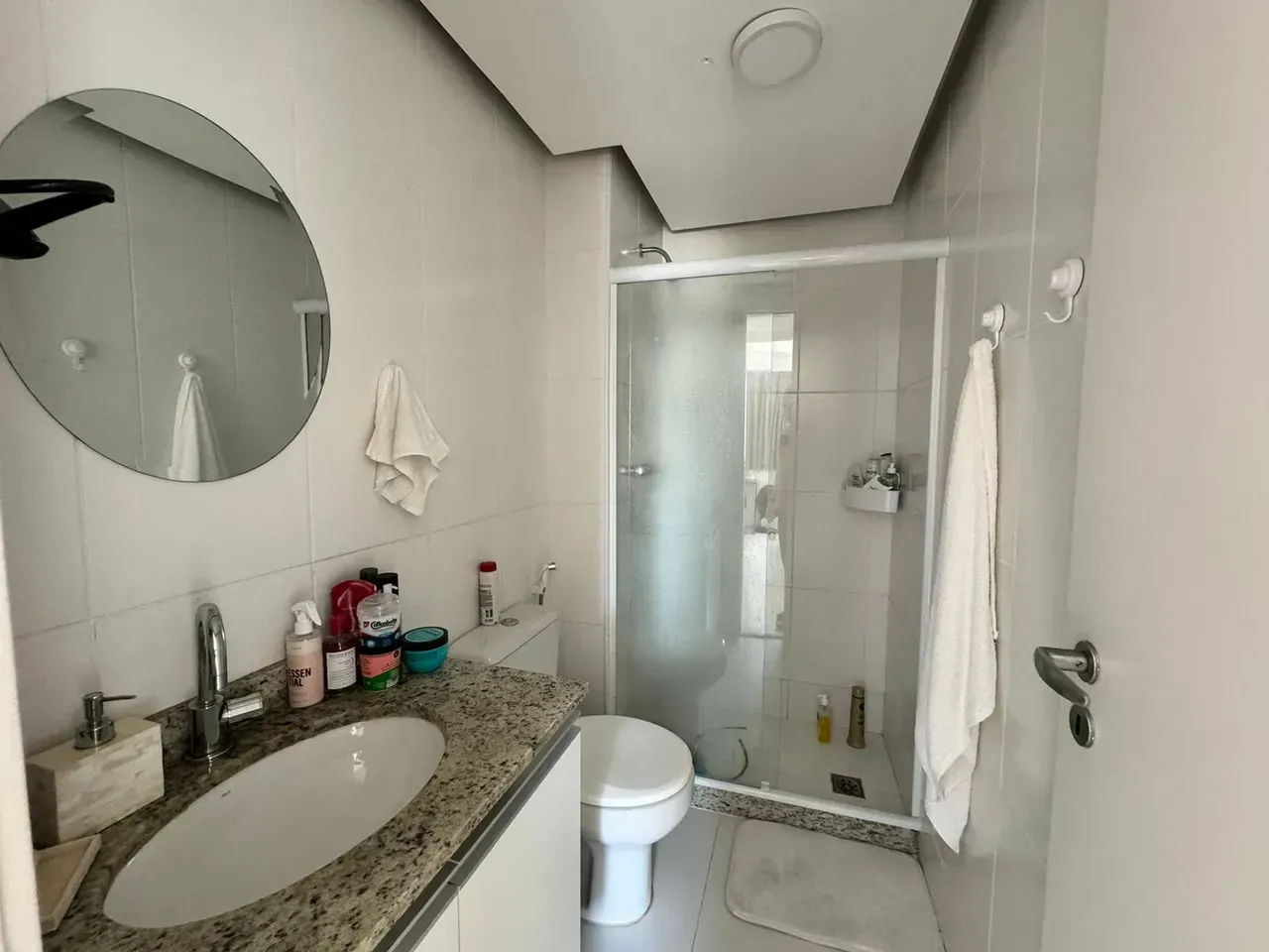 Furnished 2-bedroom apartment with a separate kitchen — photo 16