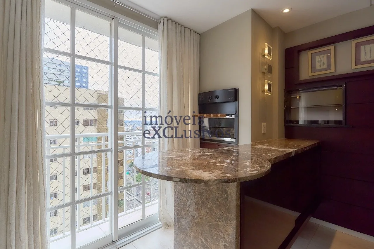 Floor-to-ceiling windows in a 3-bedroom apartment, 146 m² — photo 7
