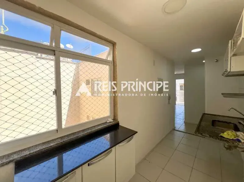 Apartamento com 2 quartos e cozinha separada — photo 16