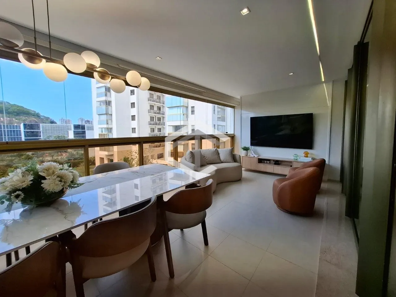 217 m² apartment with a mountain view and a private pool — photo 26