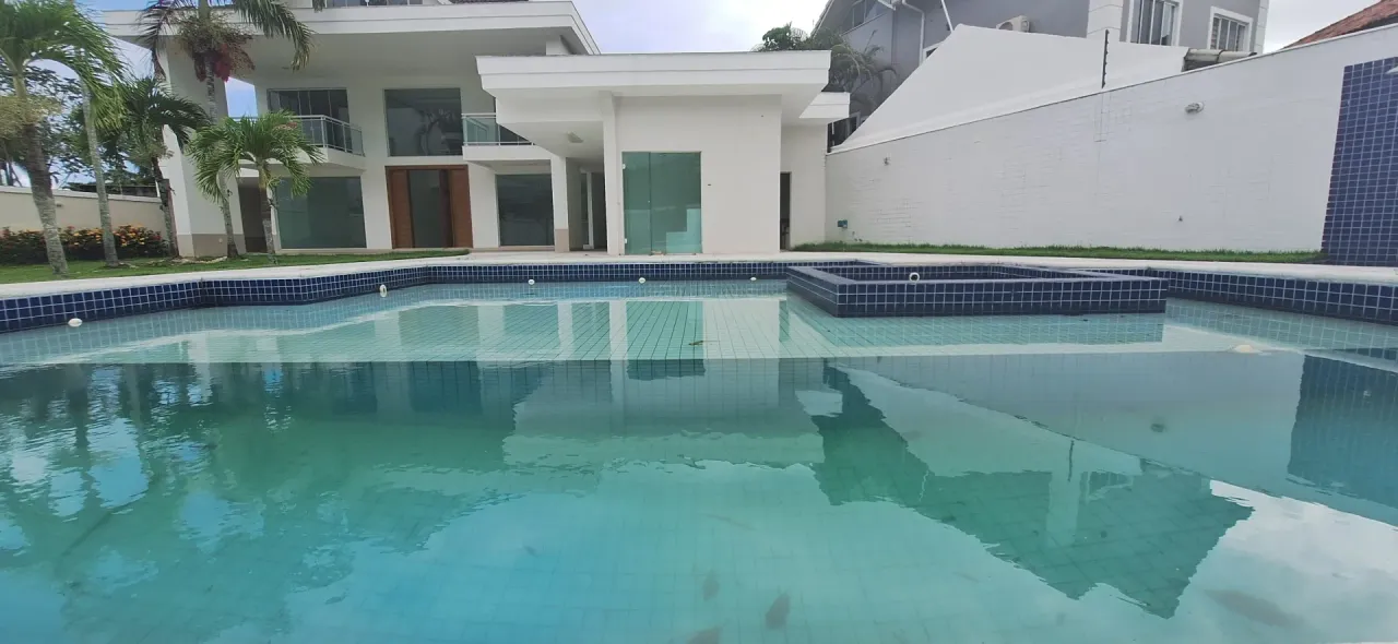 House with 900 m², 5 bedrooms and 4 parking spots — photo 9