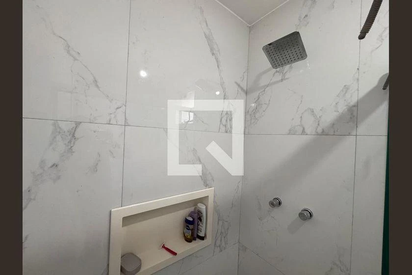 Condominium house with 3 en-suite bedrooms — photo 21