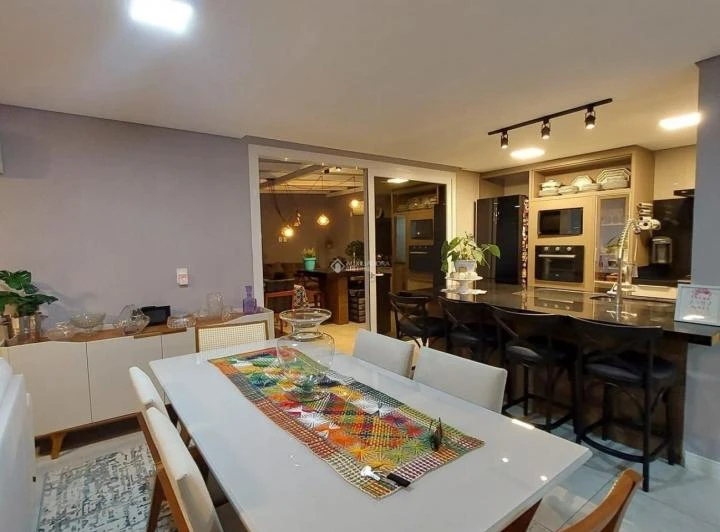 Furnished 360 m² house with 3 bedrooms and 2 bathrooms — photo 7