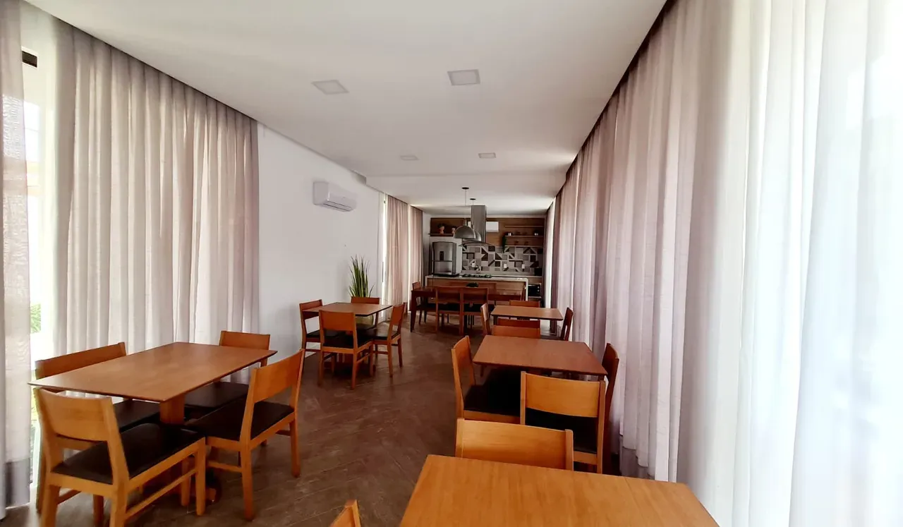 Studio with balcony grill and included parking spot — photo 11