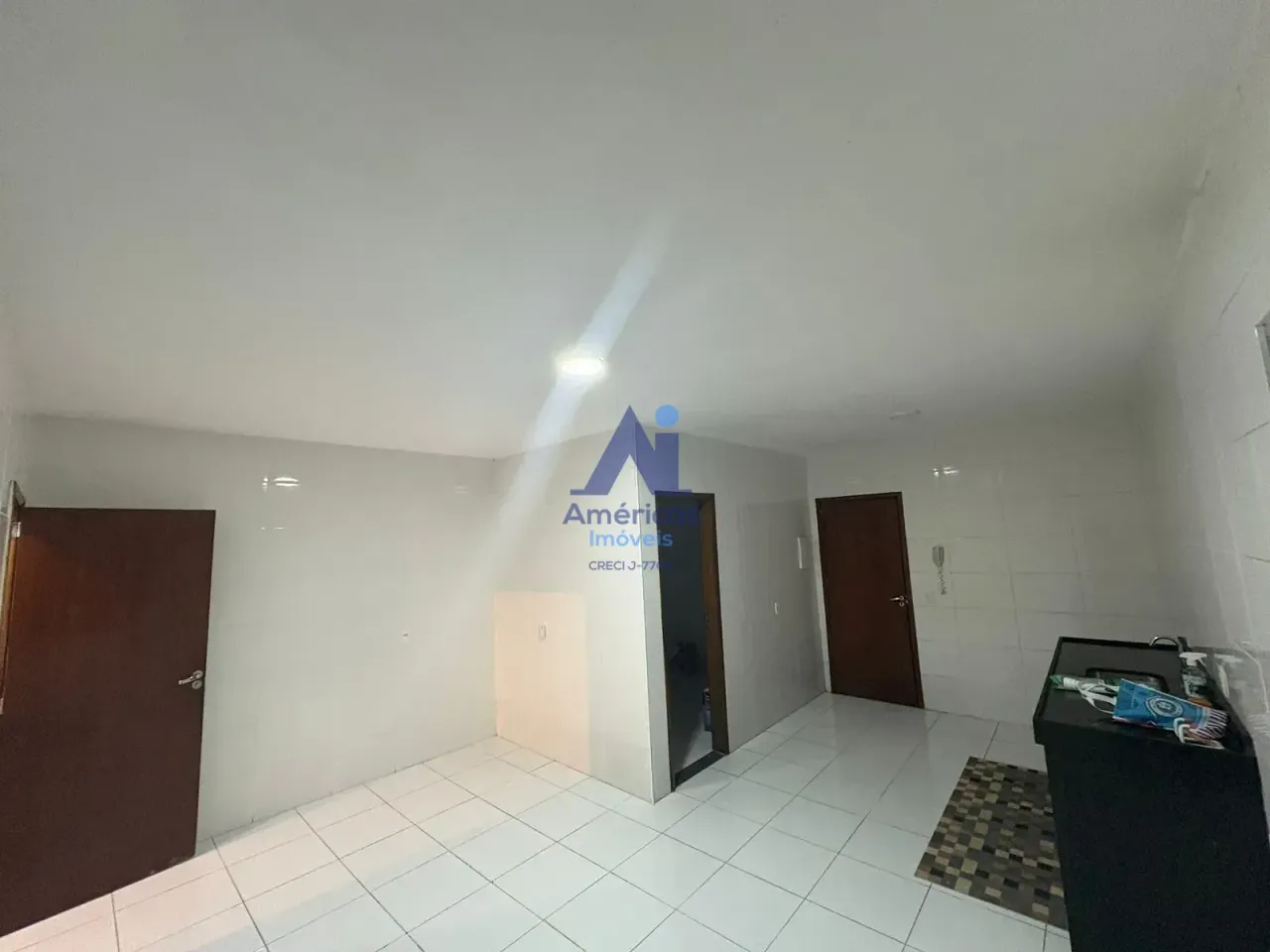 Casa para locação com 3 quartos e 2 banheiros — photo 2