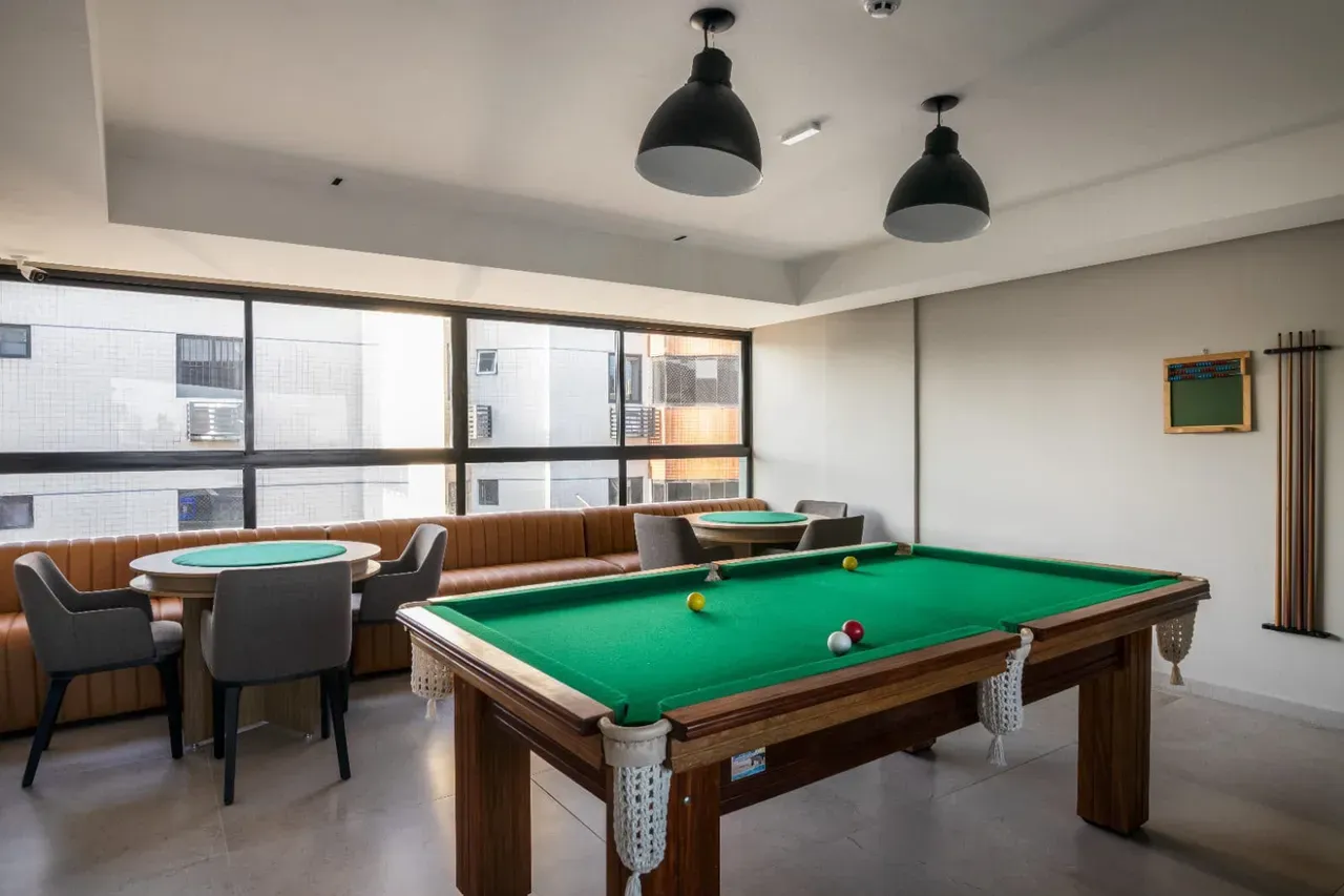 Apartamento mobiliado com 2 quartos e varanda com churrasqueira — photo 18