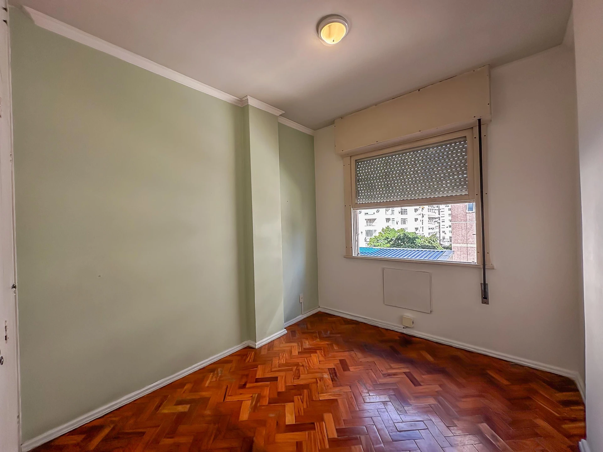 Apartment with 3 bedrooms and 2 bathrooms — photo 4