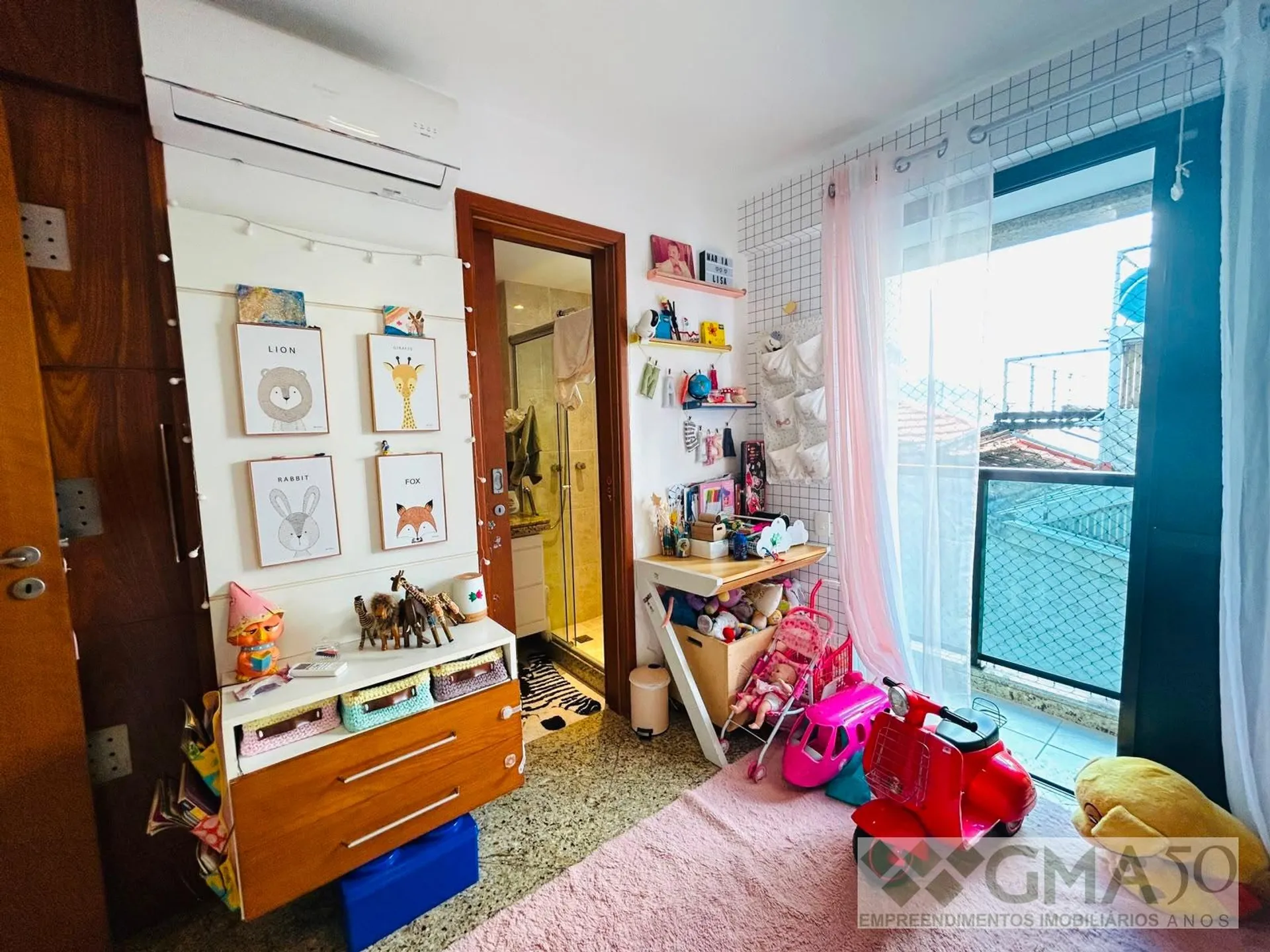 Apartment with 4 bedrooms and 5 bathrooms, 2 parking spaces — photo 26