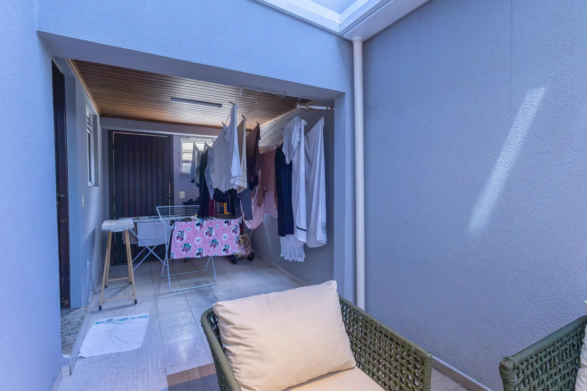 Bathtub in a 3-bedroom house, 180 m² — photo 2