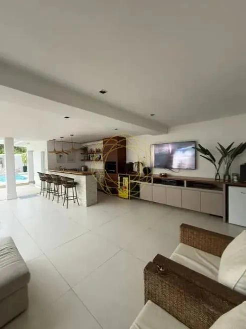 Furnished house, 360 m², with a home office