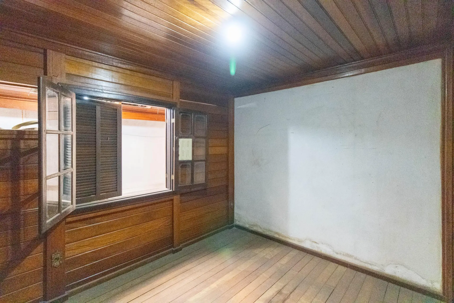 House with 2 bedrooms and a balcony — photo 26