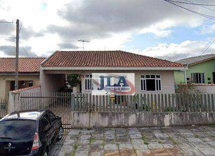 House with 3 bedrooms and a private BBQ area — photo 5