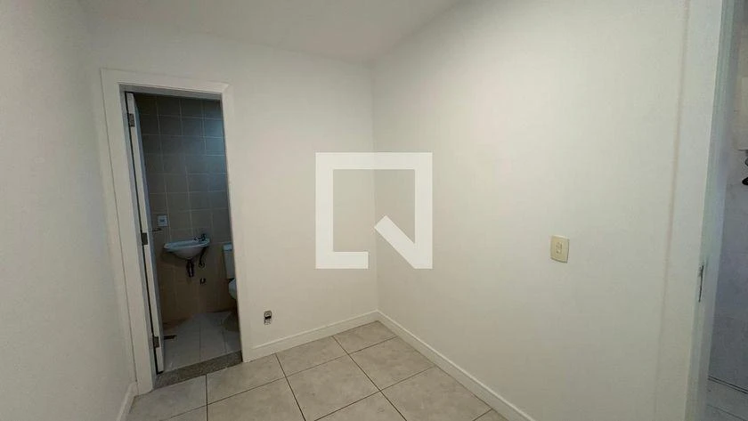 4-bedroom house with a washing machine — photo 43