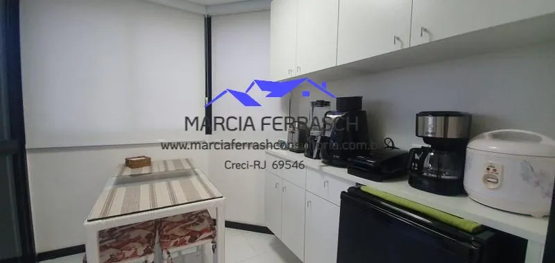 Apartamento com 3 quartos e cozinha integrada moderna — photo 23