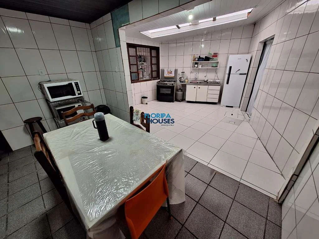 Furnished 74 m² house with 2 bedrooms and a gas stove kitchen — photo 4