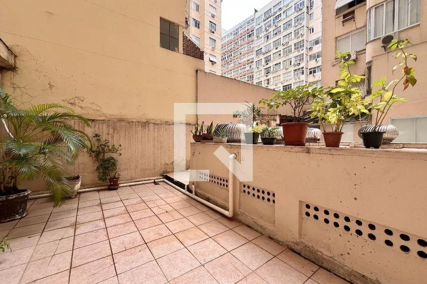 3-bedroom apartment with a home office in Rio de Janeiro — photo 49