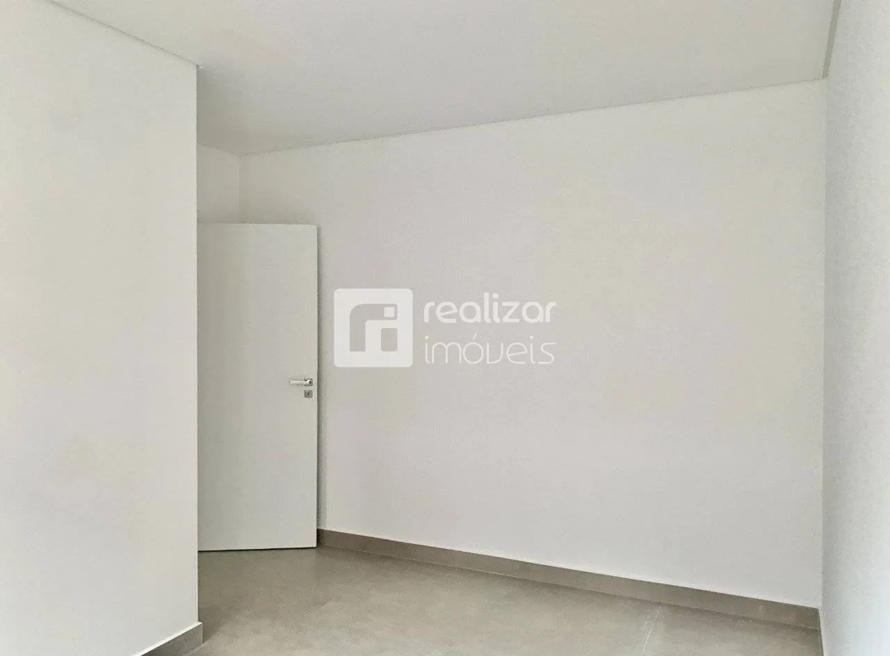 4-bedroom house with a grill on the balcony in Florianópolis — photo 10