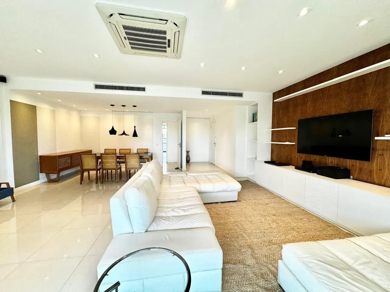 Apartamento mobiliado com 4 quartos e 5 banheiros — photo 8