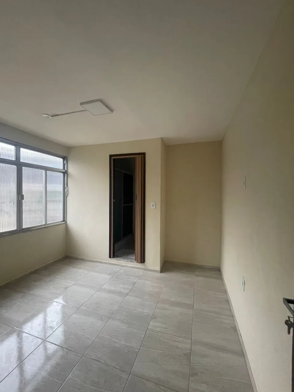 Unfurnished apartment with 2 bedrooms and 3 bathrooms — photo 15