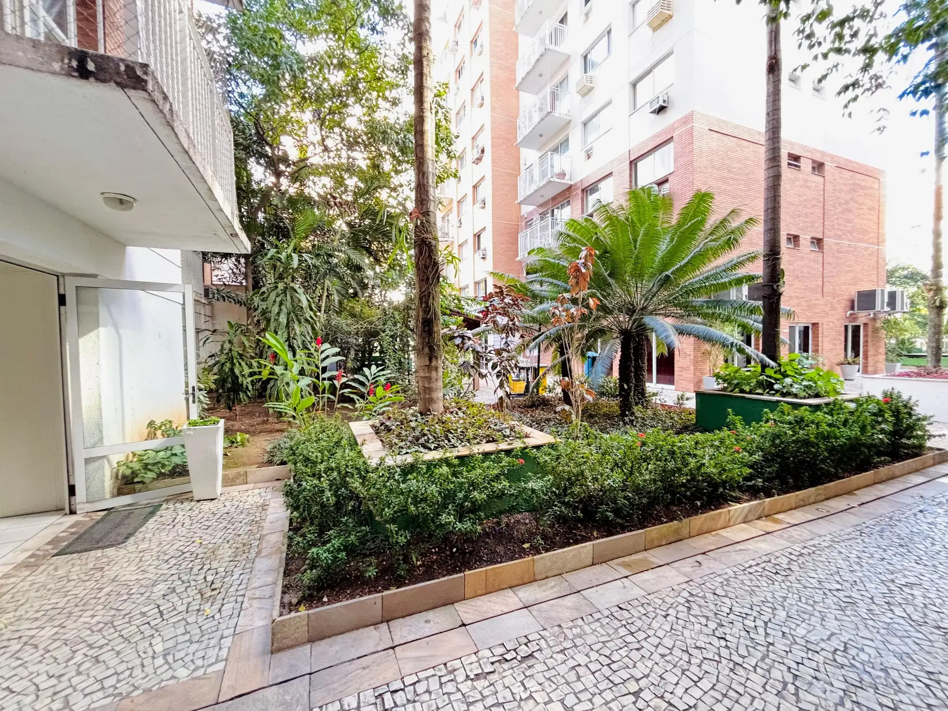 Apartamento mobiliado com cozinha integrada, 1 quarto — photo 30