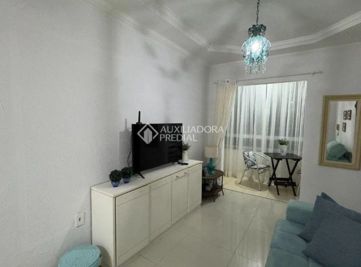 Furnished 2-bedroom apartment with 2 bathrooms — photo 2