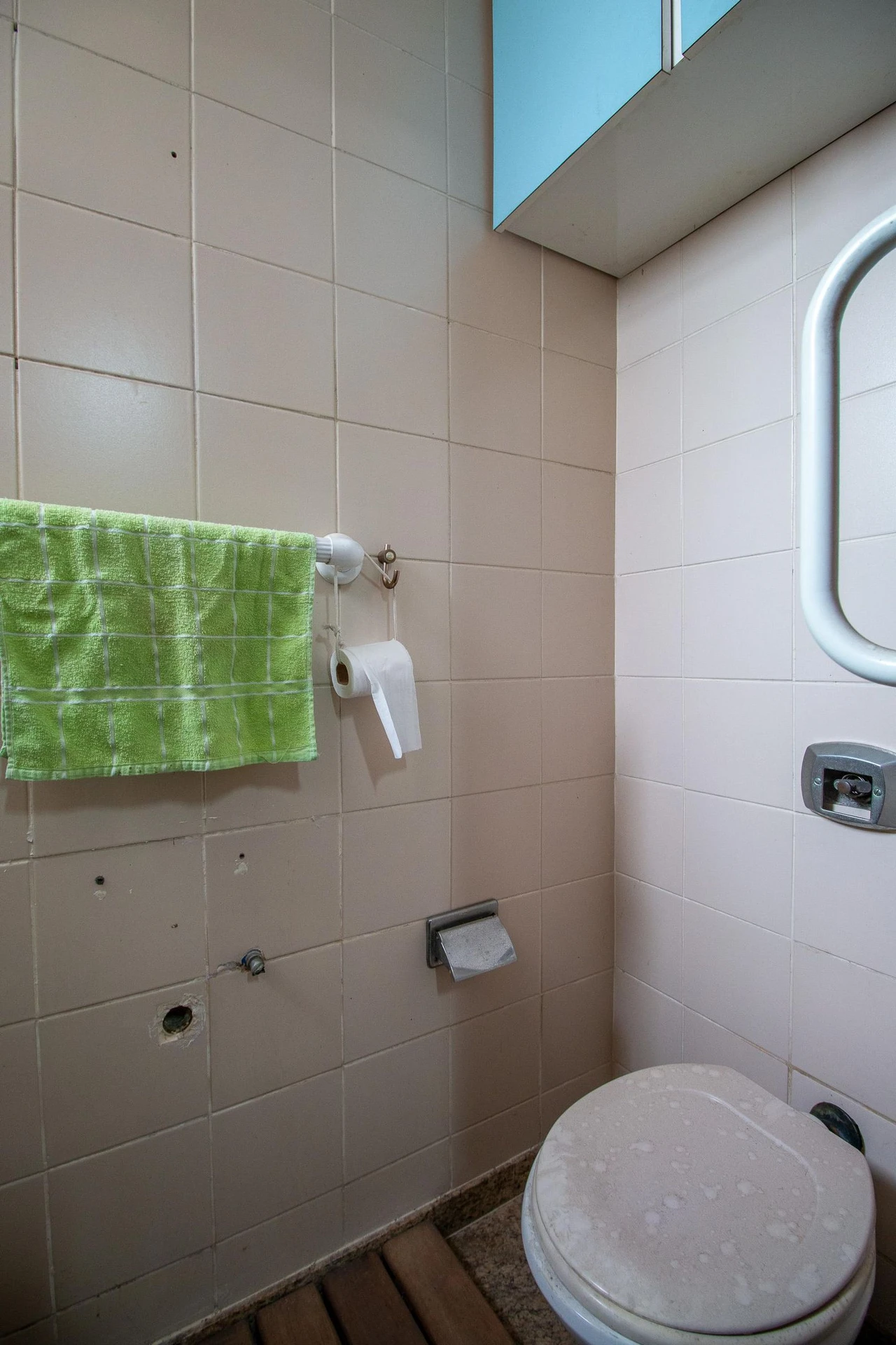 4-bedroom apartment in a building with a sauna — photo 4
