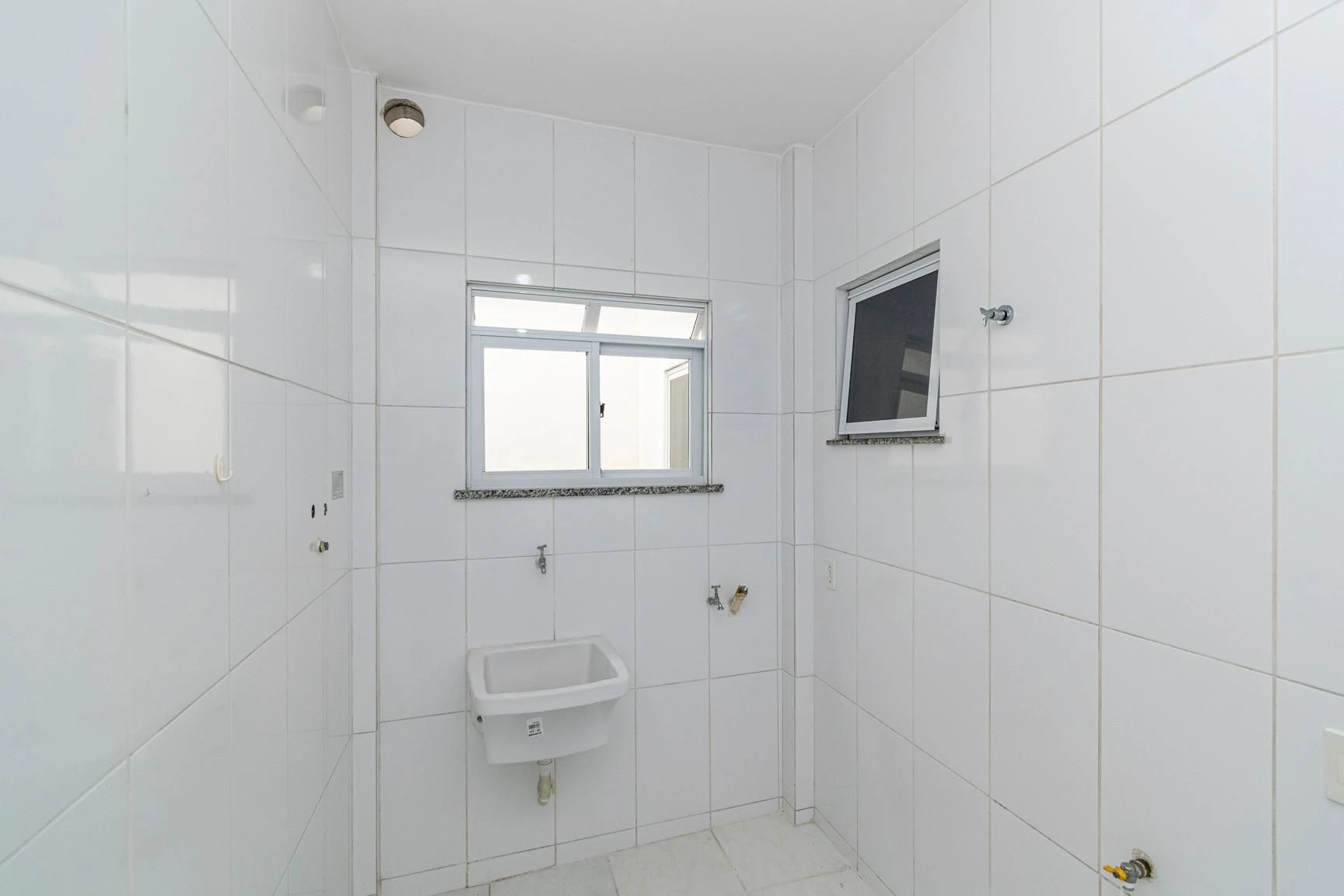 Washing machine in a 2-bedroom apartment, 68 m² — photo 28