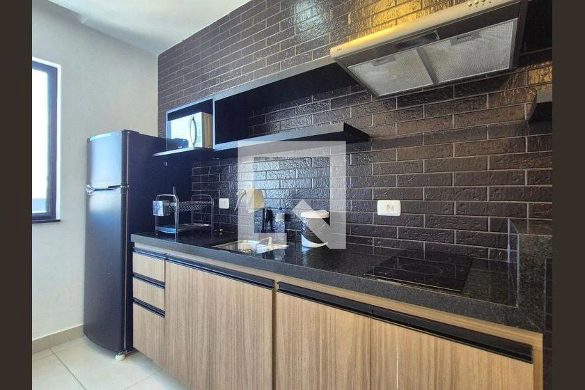 Kitnet amueblada de 48 m² con 1 dormitorio y balcón — photo 11