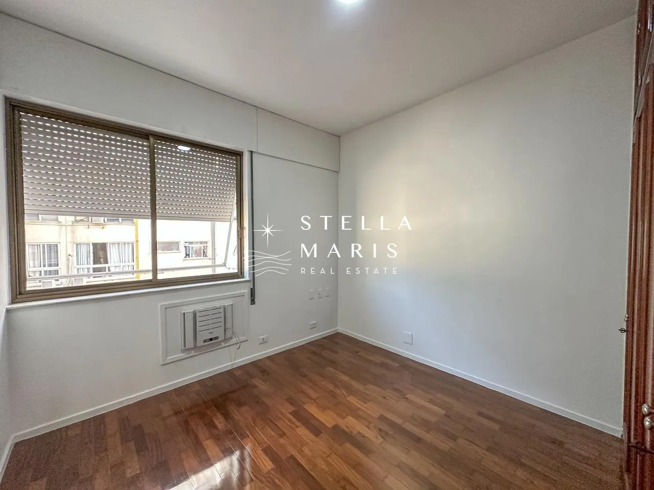 Apartment with 4 bedrooms, 4 bathrooms and a balcony — photo 10