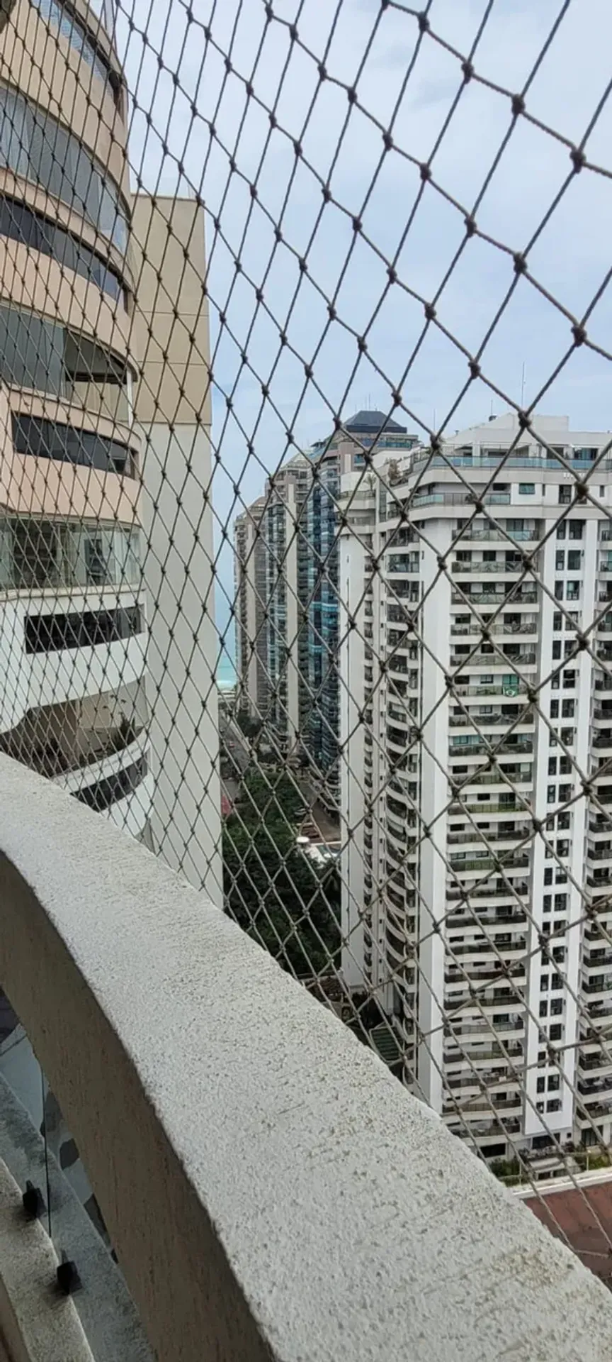 Furnished apartment, 96 m², with a glass-enclosed balcony — photo 14