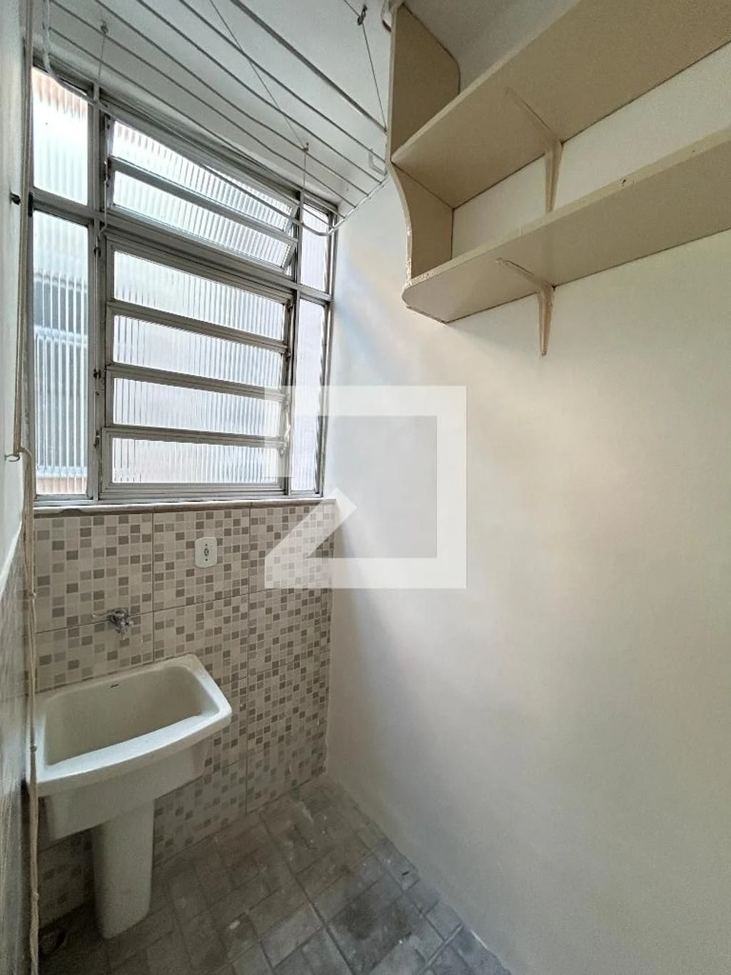 Apartment, 86 m², with wood or laminate floors — photo 16