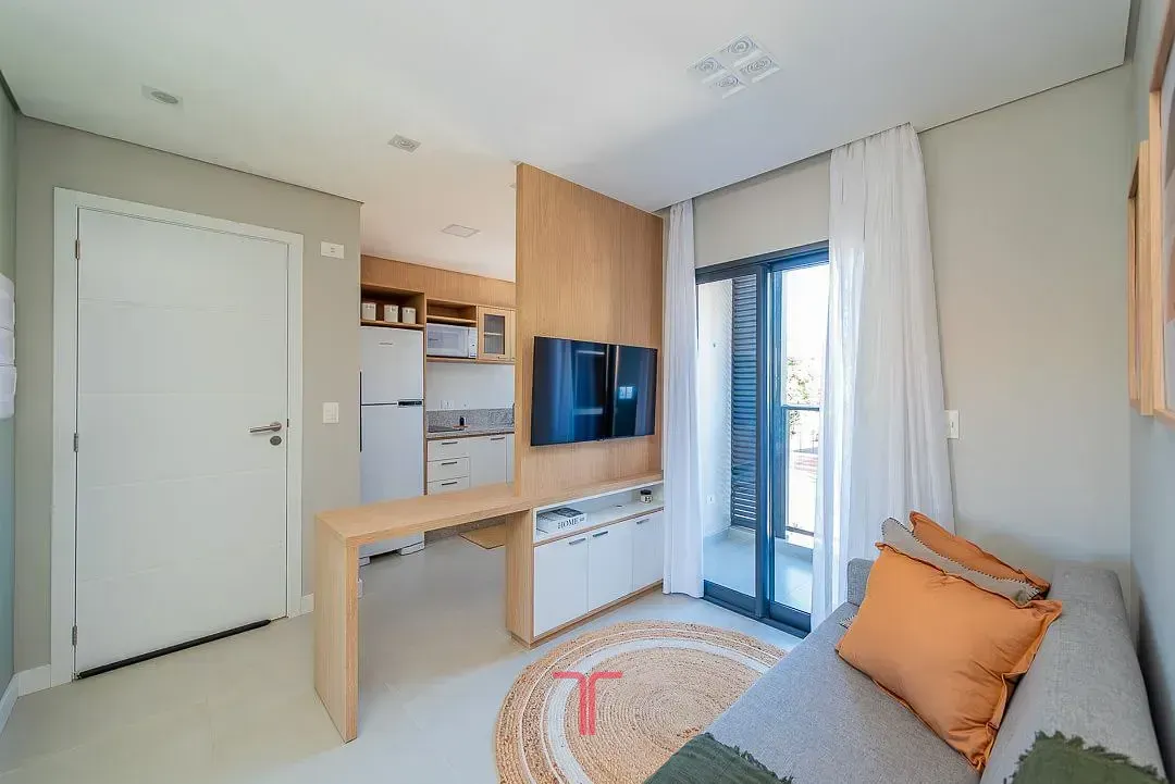 Меблированная студия 45 м²: 1 спальня и 1 ванная