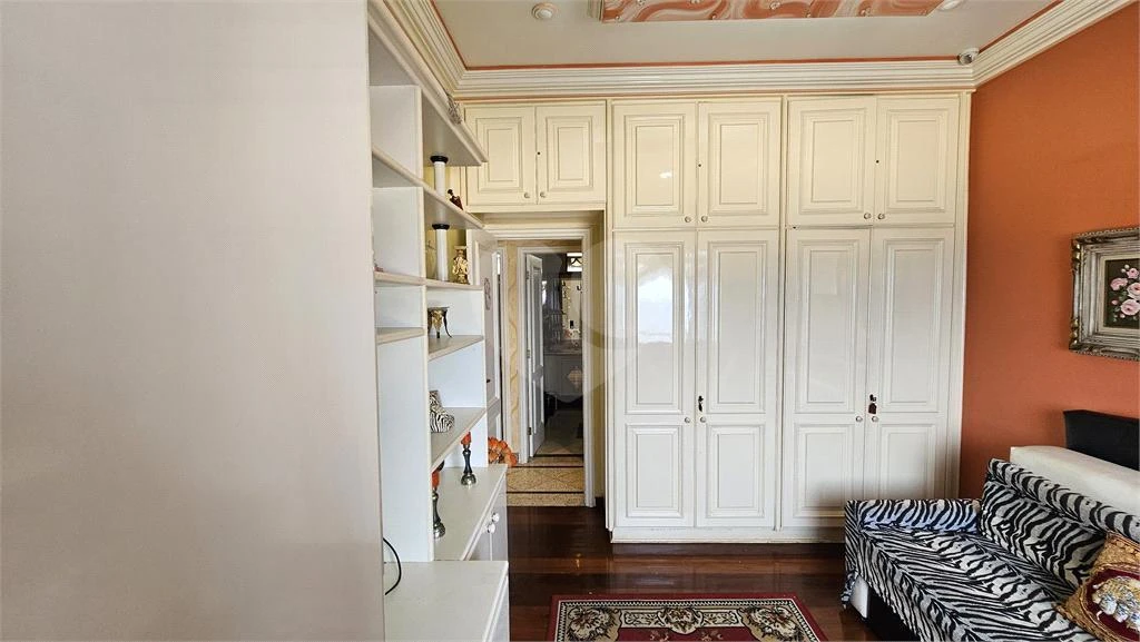 Furnished 127 m² apartment with 3 bedrooms and 3 baths — photo 44