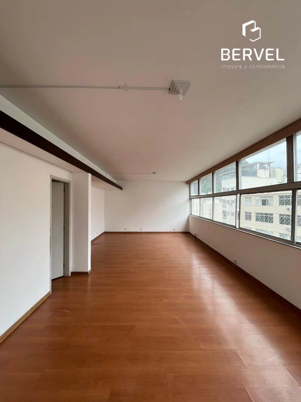 4-bedroom apartment with a suite, 160 m² — photo 20