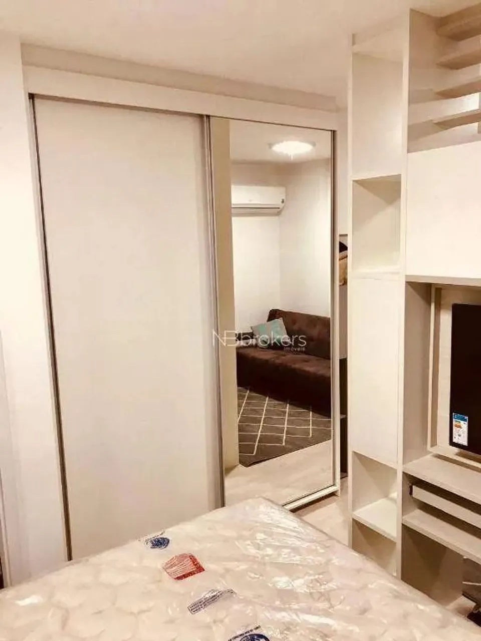 1-bedroom apartment with balcony and private BBQ — photo 15