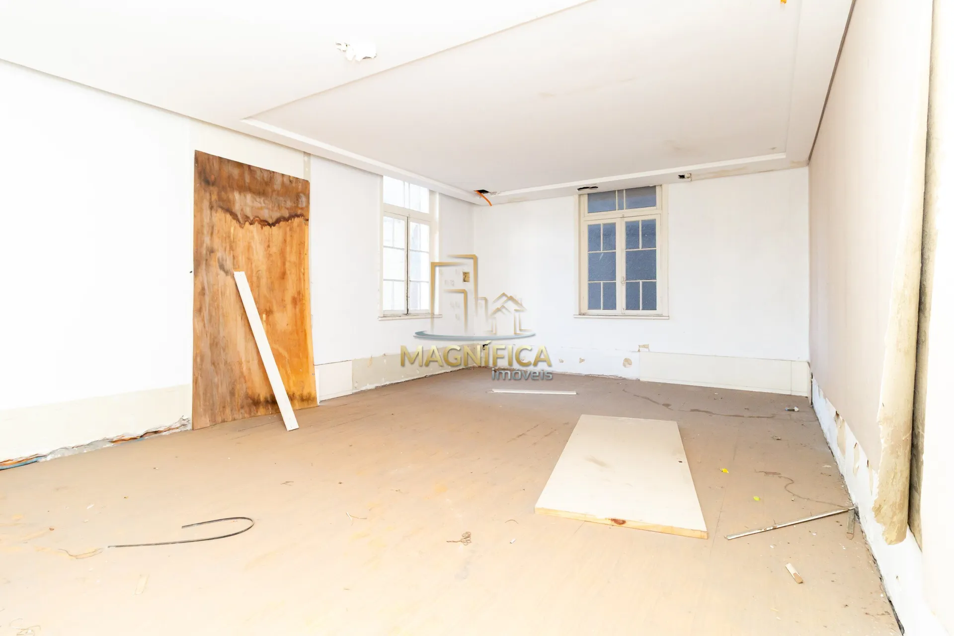 Commercial house with 1 bedroom and balcony, 501 m² — photo 34