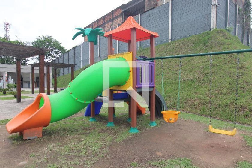 Apartamento de 2 quartos em condomínio com piscina — photo 33