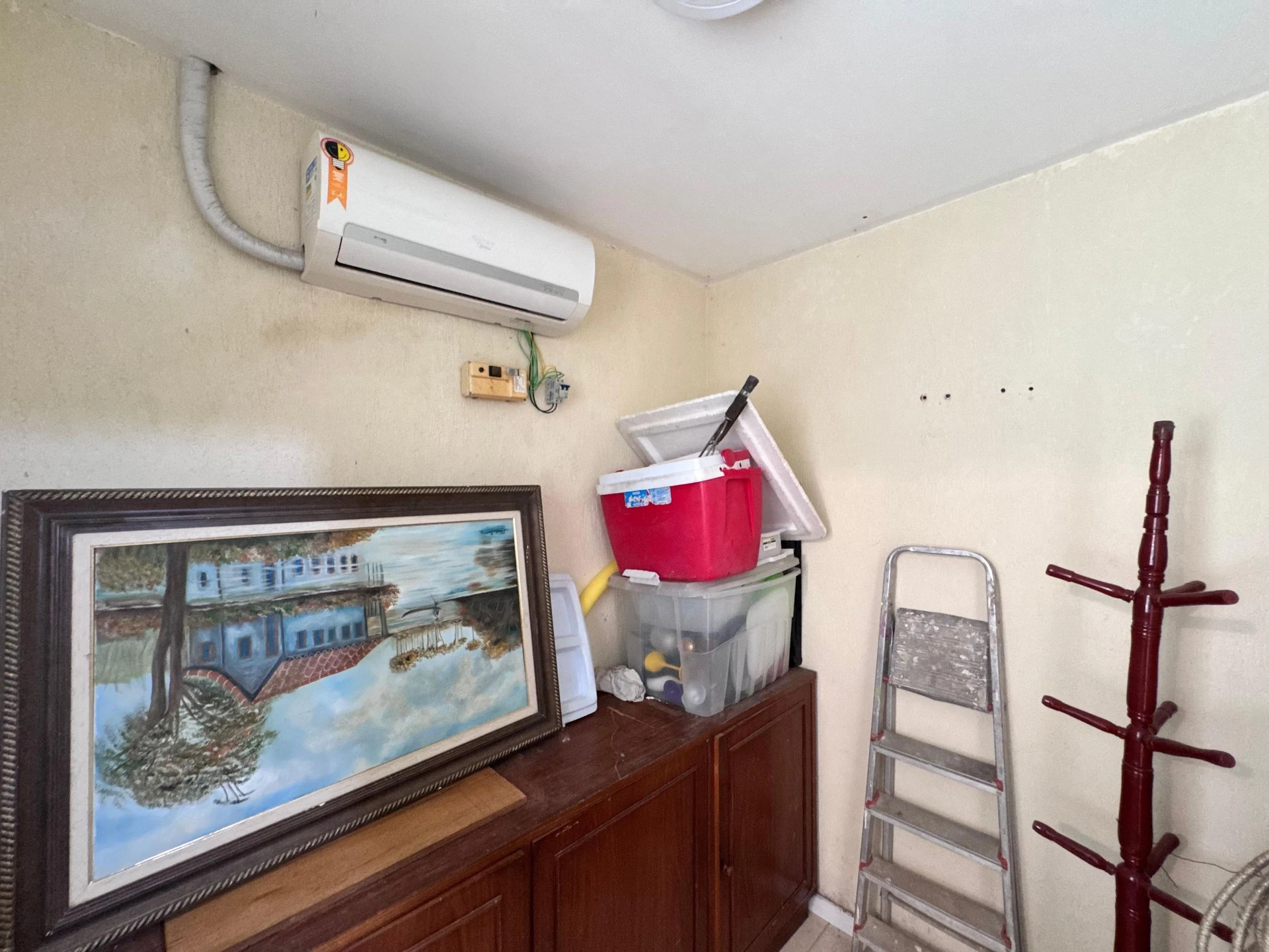 Furnished house with 4 en-suites and 6 bathrooms — photo 76