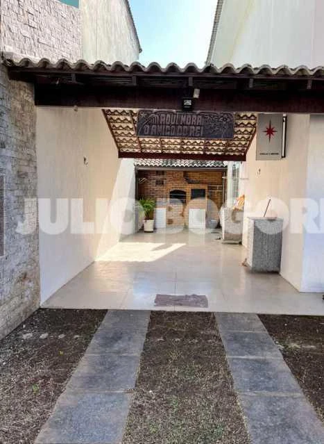 176 m² house with 3 bedrooms, 1 en-suite and pool — photo 9