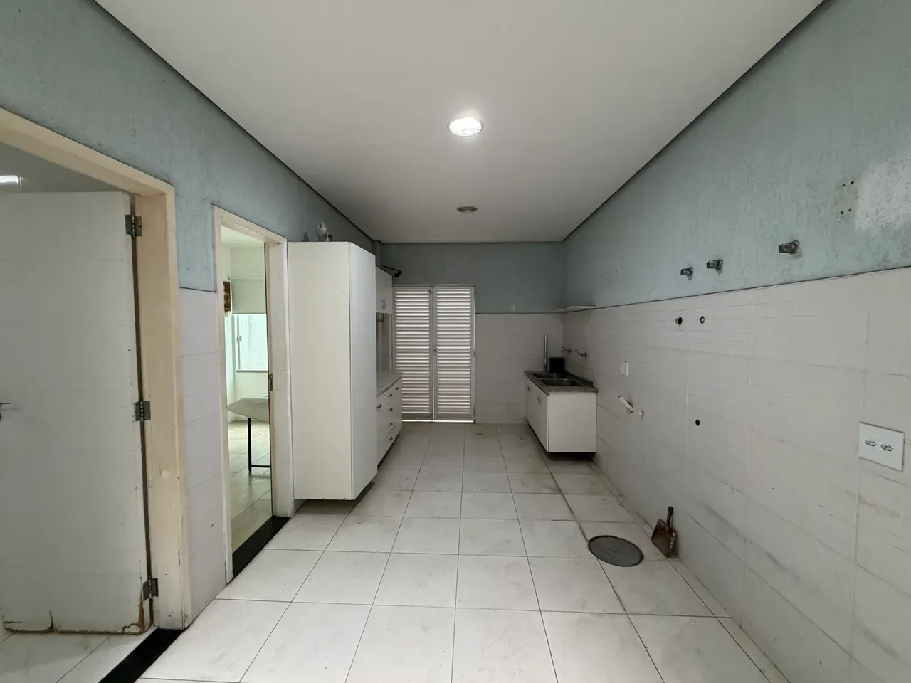 475 m² house with 4 bedrooms and gas open-plan kitchen — photo 16
