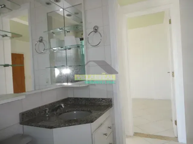 Квартира з 2 спальнями, 1 ванною та 1 місцем на паркінгу — photo 6